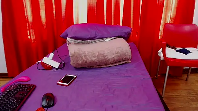 SexyBustyBoobs online show from 10.23.25