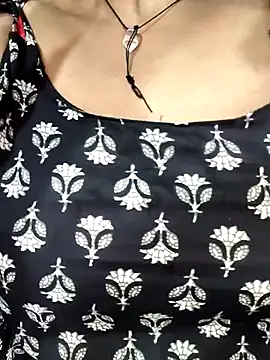 Snapshot of Hotty_Sonali chatting on 10.01.25 Hotty Sonali online show from 10.01.25