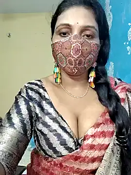 Snapshot of Hotty_Sonali chatting on 10.04.25 Hotty Sonali online show from 10.04.25