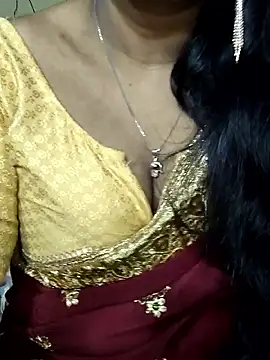 Snapshot of Hotty_Sonali chatting on 10.07.25 Hotty Sonali online show from 10.07.25