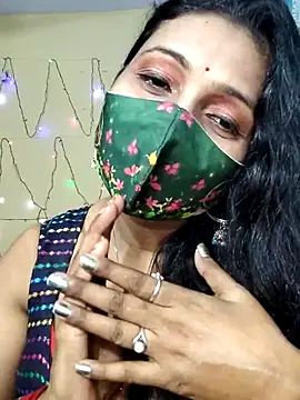 Snapshot of Hotty_Sonali chatting on 10.08.25 Hotty Sonali online show from 10.08.25