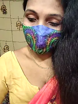 Snapshot of Hotty_Sonali chatting on 10.15.25 Hotty Sonali online show from 10.15.25