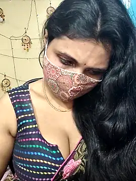 Snapshot of Hotty_Sonali chatting on 10.21.25 Hotty Sonali online show from 10.21.25