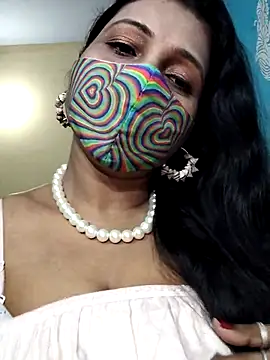 Snapshot of Hotty_Sonali chatting on 11.10.25 Hotty Sonali online show from 11.10.25