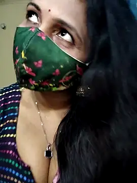 Snapshot of Hotty_Sonali chatting on 11.13.25 Hotty Sonali online show from 11.13.25