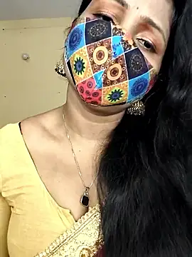 Snapshot of Hotty_Sonali chatting on 11.19.25 Hotty Sonali online show from 11.19.25