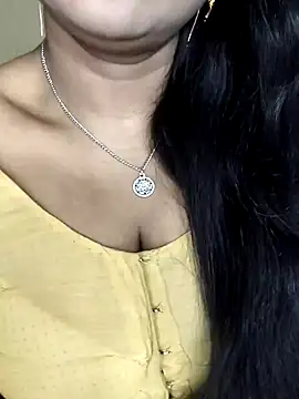 Snapshot of Hotty_Sonali chatting on 11.26.25 Hotty Sonali online show from 11.26.25