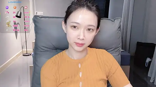 NiNi-baby520 online show from 11.26.25