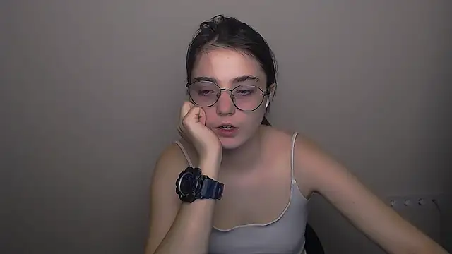 Snapshot of Sun_Shine__ chatting on 06.18.26 Sun Shine online show from 06.18.26