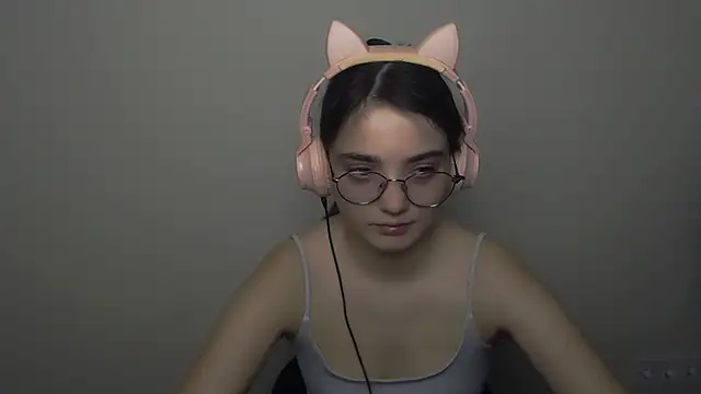 Snapshot of Sun_Shine__ chatting on 07.19.26 Sun Shine online show from 07.19.26