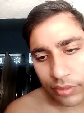 Desirock001 online show from 11.22.25