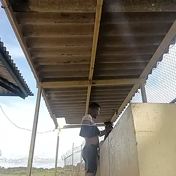 Snapshot of arnal32 chatting on 11.11.25 arnal32 online show from 11.11.25