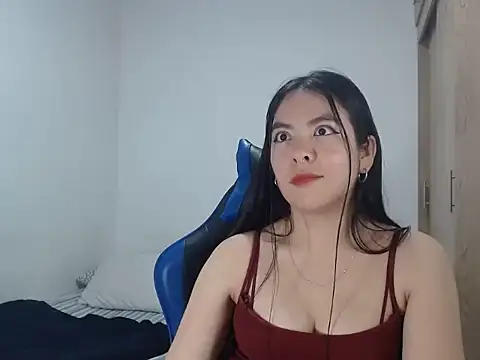 EloiseJun online show from 09.30.25