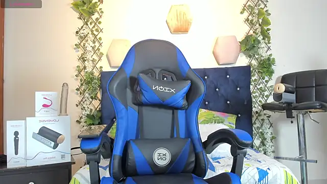  taylor black online show from 11.19.25