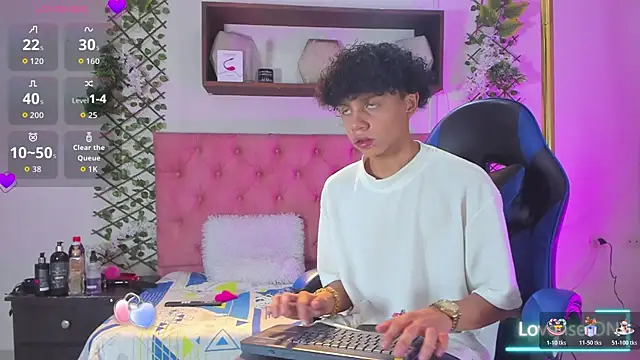  taylor black online show from 02.10.26