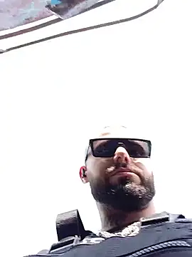 Snapshot of Barber33zk chatting on 06.22.26 Barber33zk online show from 06.22.26