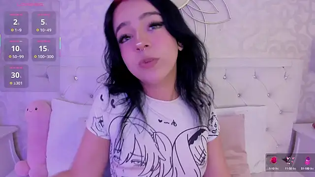 Snapshot of Cassie66_ chatting on 09.29.25 Cassie66  online show from 09.29.25