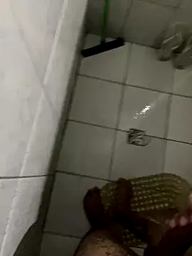 Snapshot of thomasllucas chatting on 10.06.25 thomasllucas online show from 10.06.25