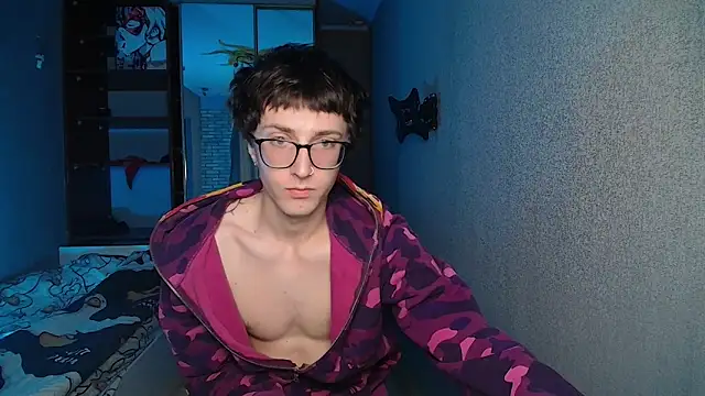 Snapshot of 8goat chatting on 12.02.25 8goat online show from 12.02.25