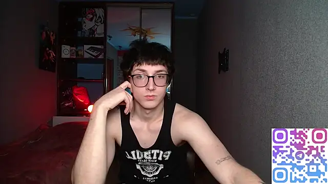 Snapshot of 8goat chatting on 12.18.25 8goat online show from 12.18.25