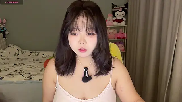 Kittenfishing online show from 11.10.25