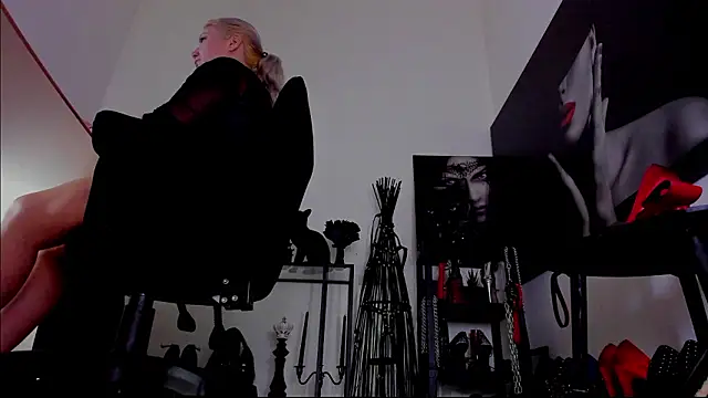 demisweet online show from 02.04.26