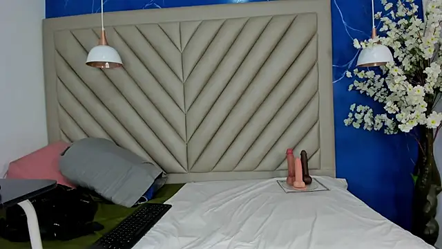 Ibbie drastic online show from 12.20.25