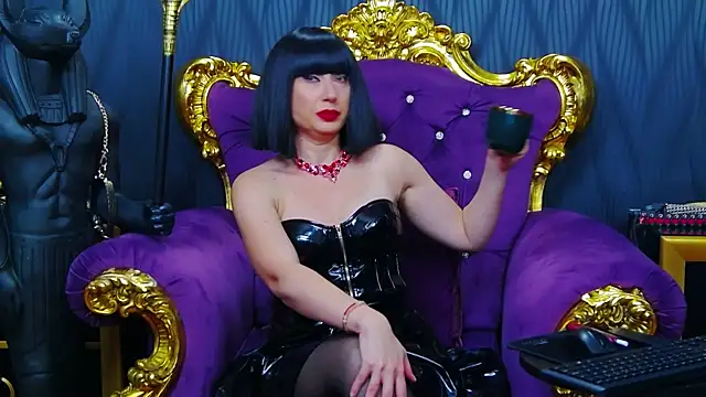 LaraMaeve online show from 10.07.25