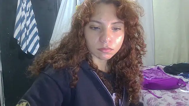 Snapshot of VioletV chatting on 05.15.26 VioletV online show from 05.15.26
