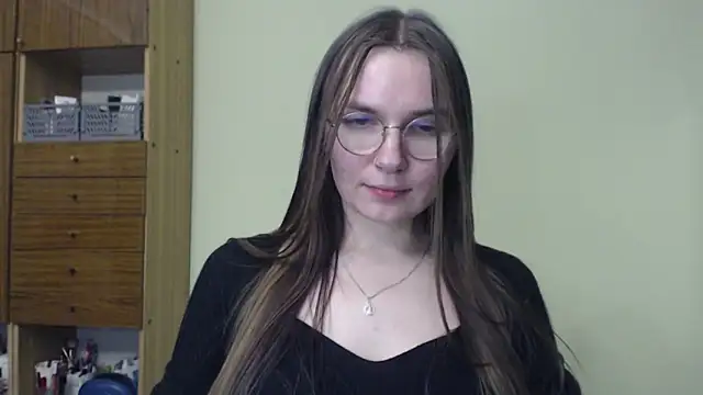 LooveELLYx online show from 01.07.25