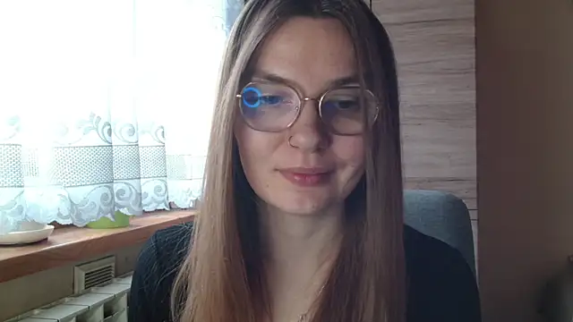 LooveELLYx online show from 11.14.25