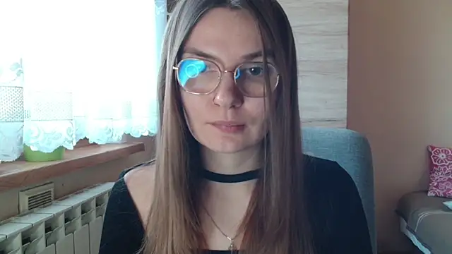 LooveELLYx online show from 12.19.25