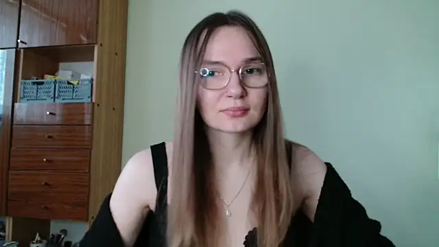 LooveELLYx online show from 01.15.26