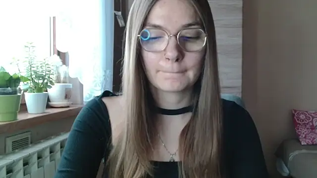 LooveELLYx online show from 02.13.26