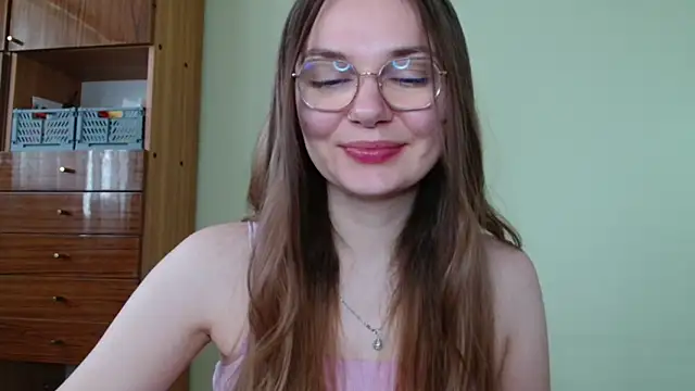 LooveELLYx online show from 05.14.26