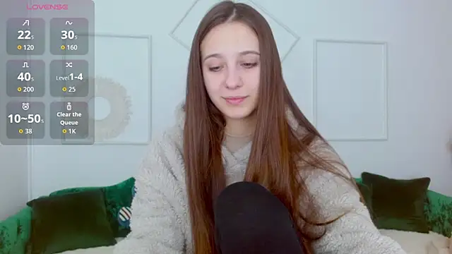 Little cherryy   online show from 10.11.25