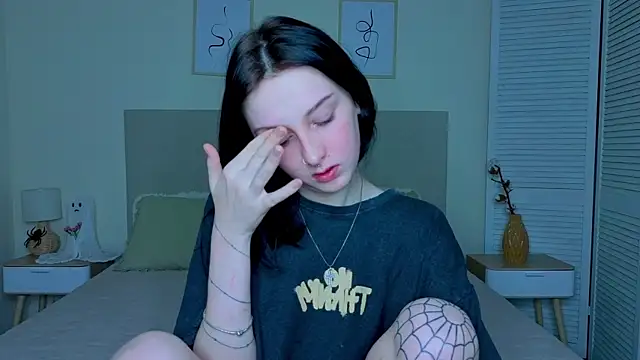 Little moly999 online show from 12.16.25