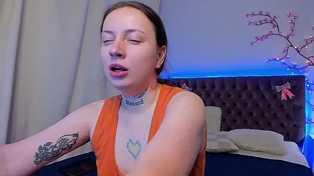 LilaVame online show from 10.10.25