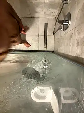 Snapshot of yungdboiy chatting on 10.03.25 yungdboiy online show from 10.03.25