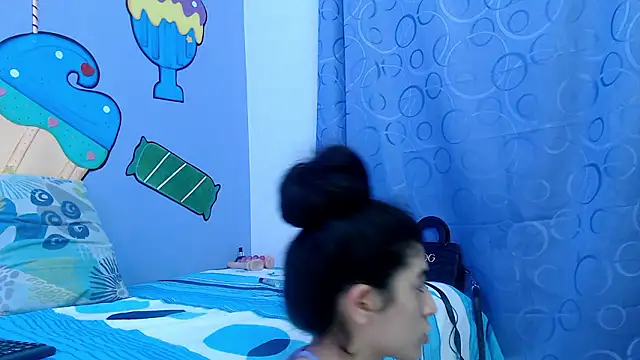 Snapshot of skinnykalitzo18 chatting on 01.10.26 skinnykalitzo18 online show from 01.10.26