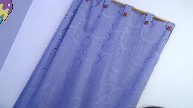 Snapshot of skinnykalitzo18 chatting on 01.14.26 skinnykalitzo18 online show from 01.14.26