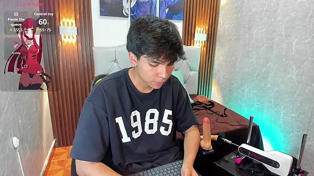 Snapshot of Thiago_Kozak chatting on 09.13.25 Thiago Kozak online show from 09.13.25