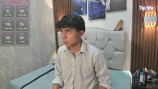 Snapshot of Thiago_Kozak chatting on 10.02.25 Thiago Kozak online show from 10.02.25