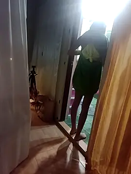 Snapshot of LunaNatural chatting on 11.11.25 LunaNatural online show from 11.11.25