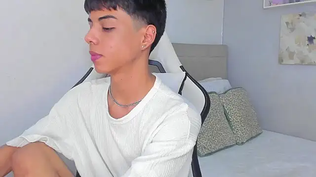 Thomas wil online show from 02.05.26