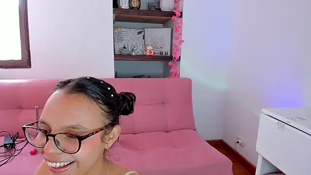 Danesacronin online show from 10.20.25