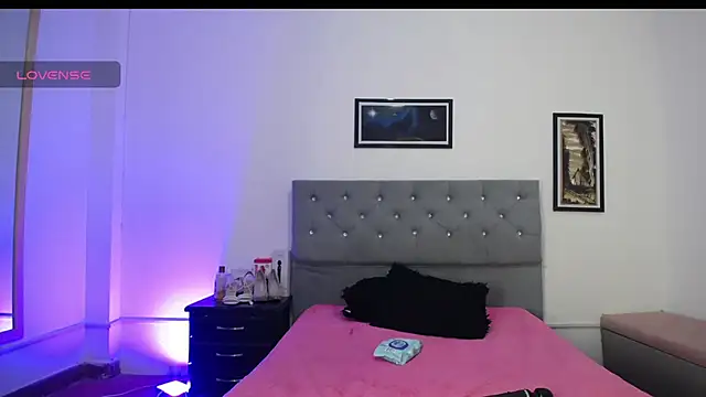 Esmeraldaa- online show from 09.13.25