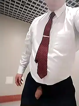 Snapshot of BigCristh79 chatting on 09.12.25 BigCristh79 online show from 09.12.25