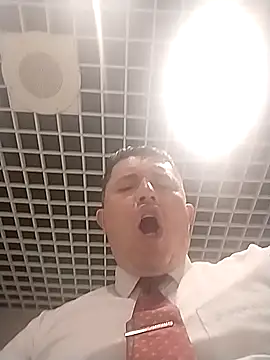 Snapshot of BigCristh79 chatting on 09.22.25 BigCristh79 online show from 09.22.25