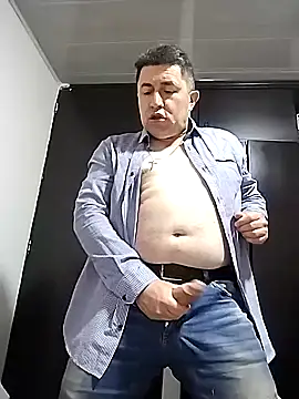 Snapshot of BigCristh79 chatting on 09.23.25 BigCristh79 online show from 09.23.25